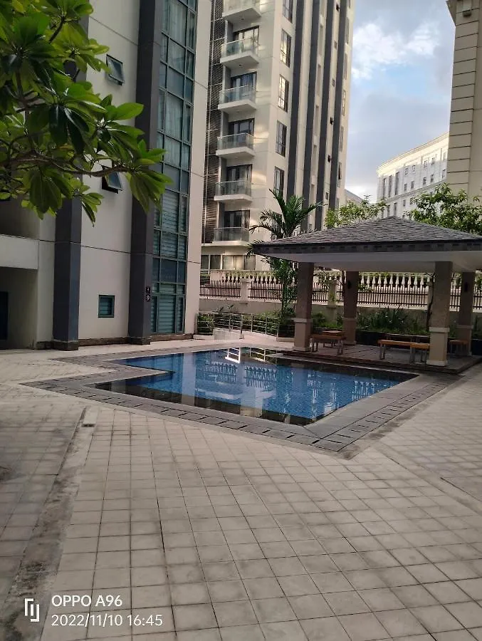Aparthotel Rqui Condotel Near Airport & Resorts World Manila Pasay